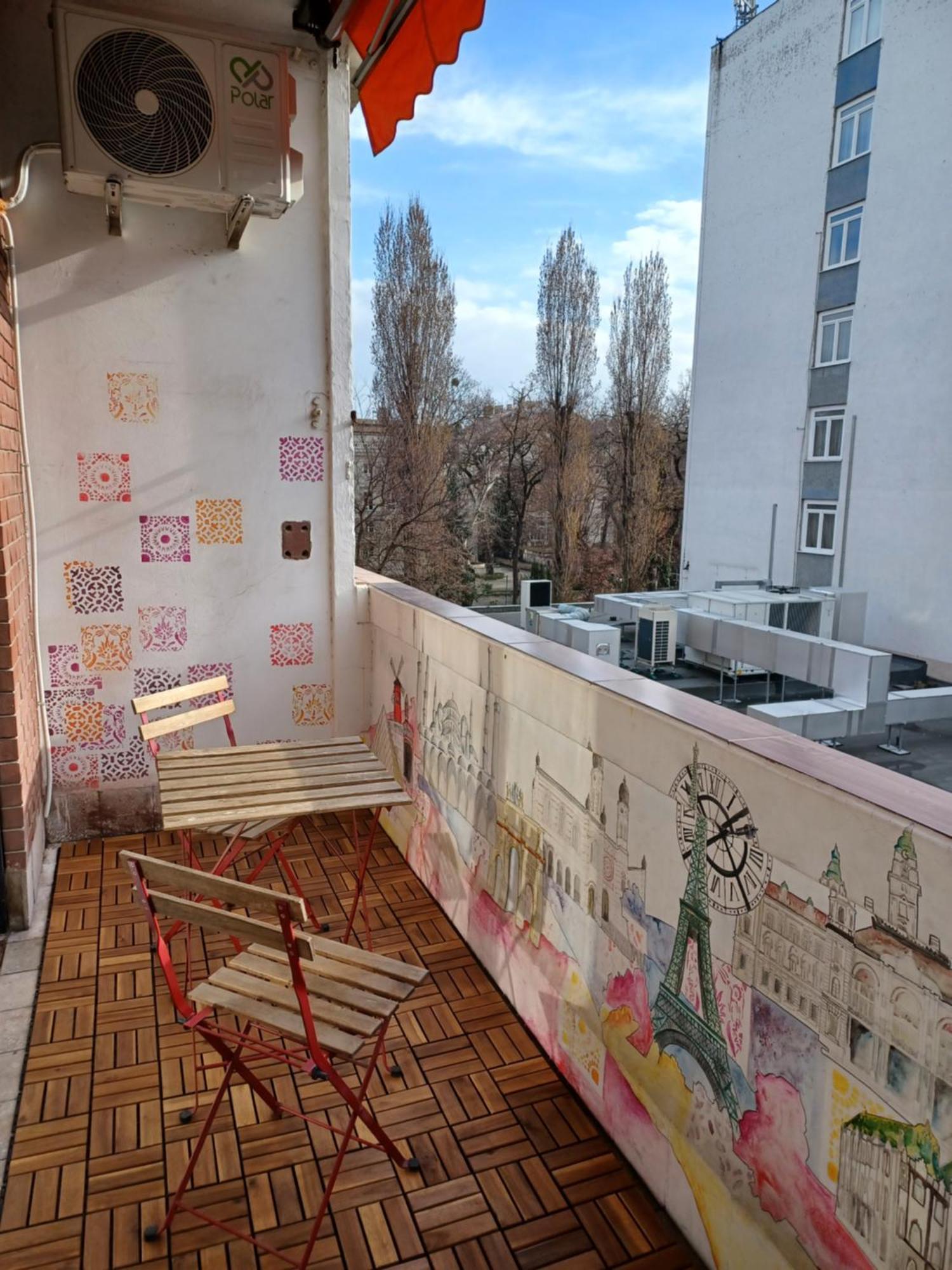 Hero'S Square Apartment Budapest Ngoại thất bức ảnh