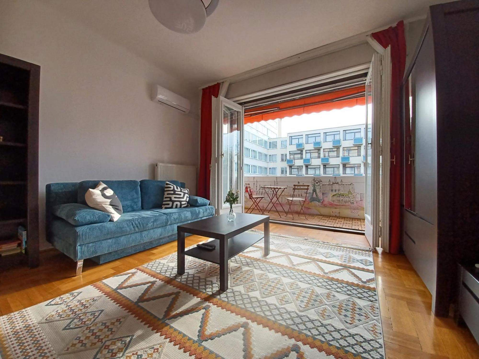 Hero'S Square Apartment Budapest Ngoại thất bức ảnh